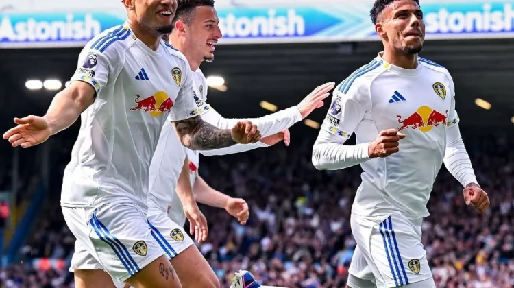 Leeds United Kalahkan Wolverhampton Dengan Skor 3-0