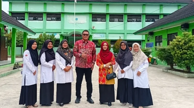 Bidang Sarana Prasarana Kanwil Provinsi Bengkulu Monitoring Ke MIN 1 Kaur