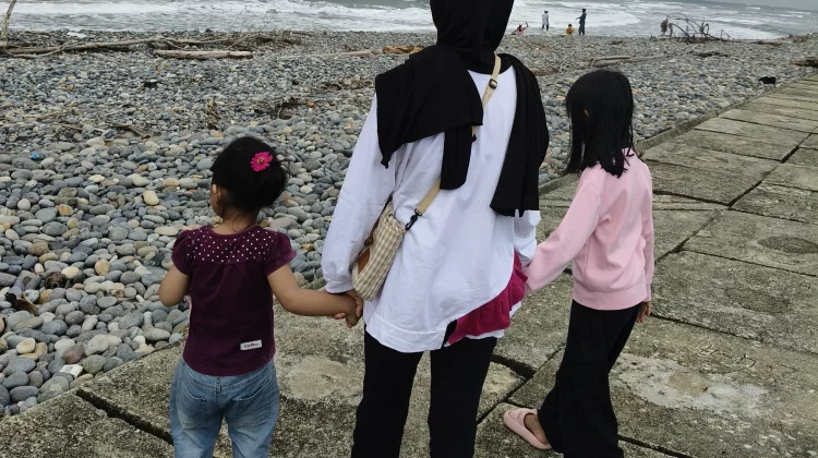 Tips Menjaga Mental Wanita Karir Sekaligus Ibu Rumah Tangga