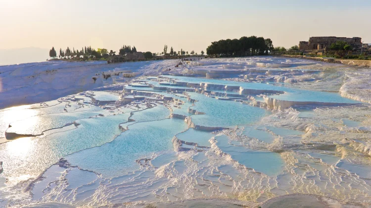 Keajaiban "Istana Kapas" Turki: Pamukkale Tetap Jadi Magnet Wisata Dunia