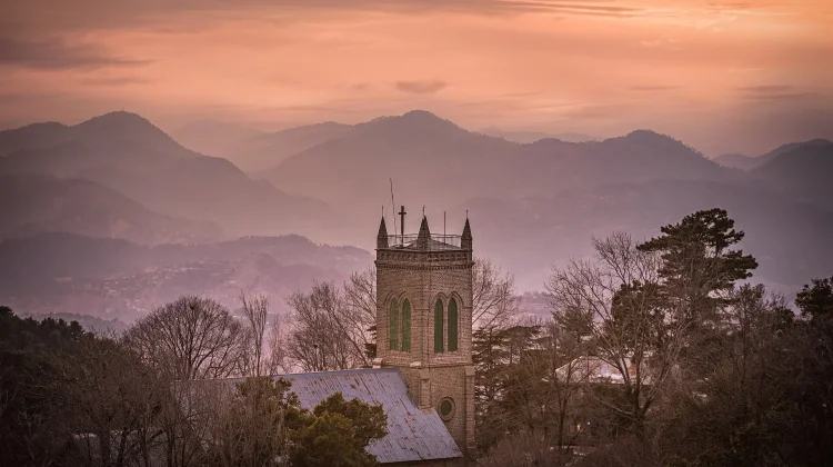 Murree: Jejak 'Little England' yang Tetap Abadi di Pegunungan Pakistan
