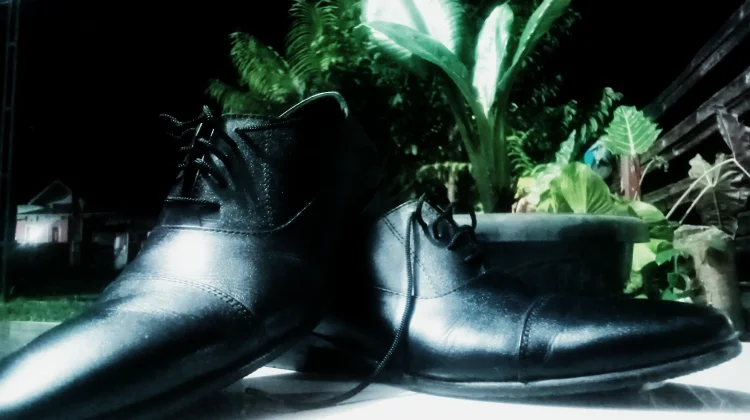 Cara Ampuh Rawat Sepatu