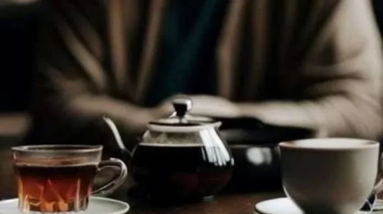 Mana yang Lebih Baik? Pilihan antara Kopi dan Teh untuk Mengawali Hari