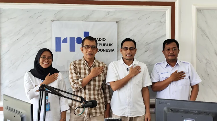Sambangi RRI Bintuhan, KPU Kaur Tegaskan Komitmen Pemilu Jujur dan Transparan
