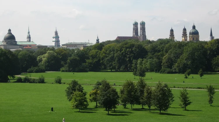 Englischer Garten: Paru-Paru Hijau Munich yang Melampaui Central Park
