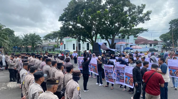GERBAK Gelar Aksi Damai di Kantor Gubernur Bengkulu