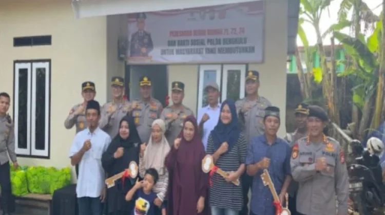 Polda Bengkulu Resmikan Program Bedah Rumah dan Bakti Sosial