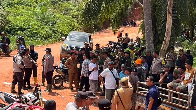Warga Sungai Rumbai dan Pondok Suguh Gelar Aksi Penertiban Kawasan hutan