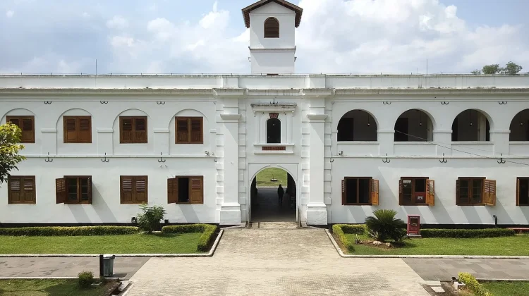 Benteng Pendem Ngawi: Istana Tersembunyi yang Penuh Misteri dan Sejarah