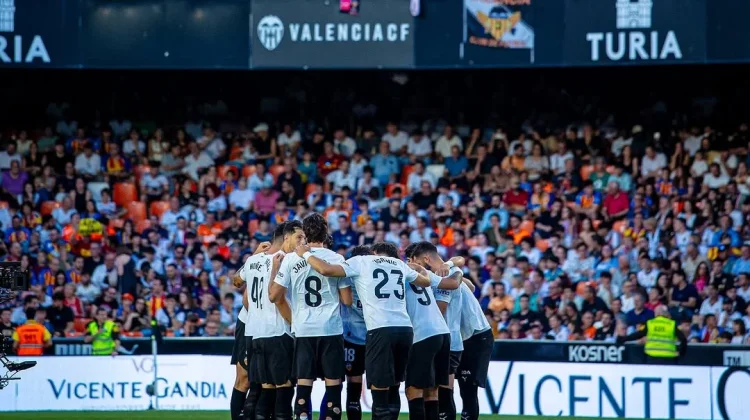 Juara Liga Spanyol 2025/2026, Barcelona Dipermalukan Valencia di Laga Pamungkas