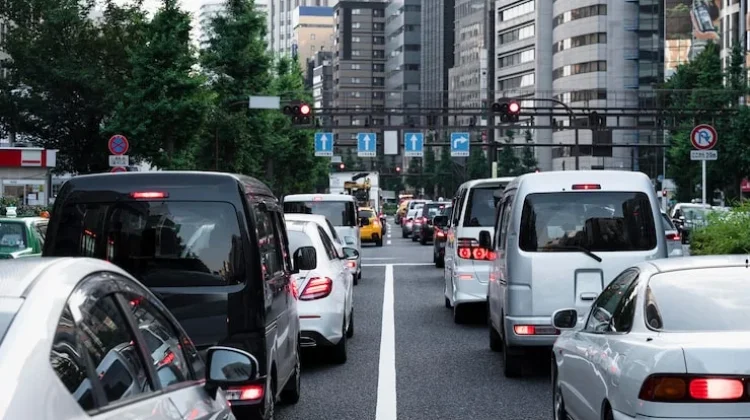 Solusi Atasi Macet Total lewat Revitalisasi Transportasi Umum