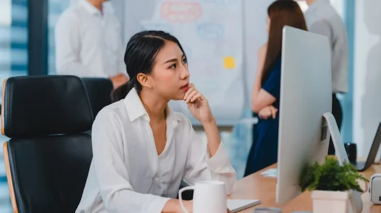 Strategi Ampuh Mempertahankan Fokus di tengah Distraks