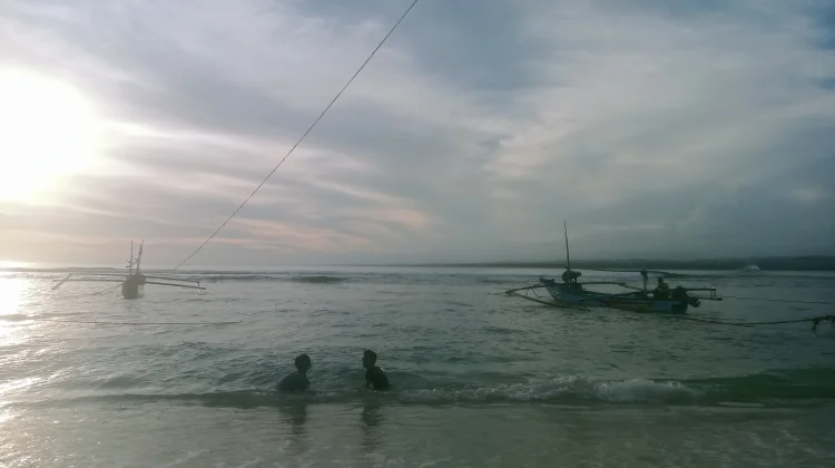 Hari Pertama Libur Idul Adha, Wisata Pengubaian Ramai