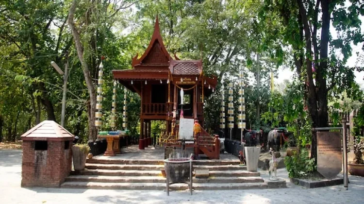 Tantangan dan Peluang Pengembangan Desa Wisata Berbasis Budaya