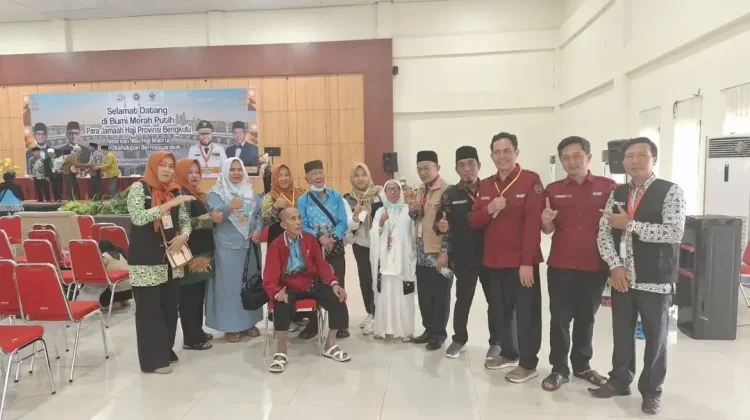 Tiga Jemah Haji Bengkulu Selatan Kembali ke Tanah Air
