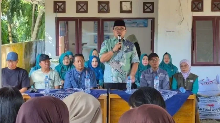 Sekda Bengkulu Selatan Hadir Penyerahan Bantuan Atensi Kepada Masyarakat