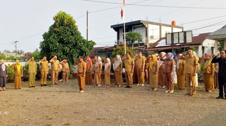 Apel Pagi Gabungan, Kecamatan Pasar Manna Perkuat Disiplin dan Sinergi ASN