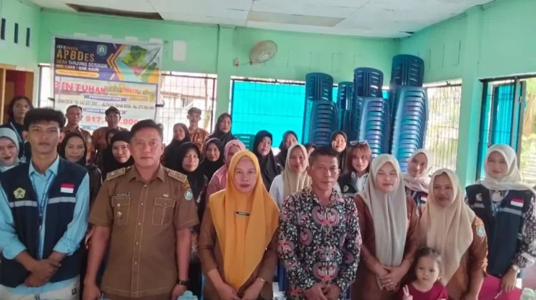 Sekcam Kecamatan Luas Sambut Mahasiswa UNIB KKN di Kecamatan Kuas