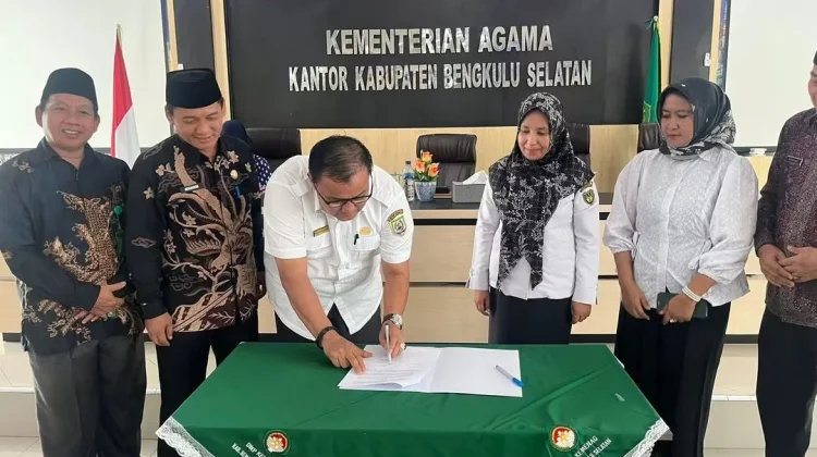 Permudah Pelayanan Publik Kemenag Bengkulu Selatan Jalin Kerjasama Disdukcapil