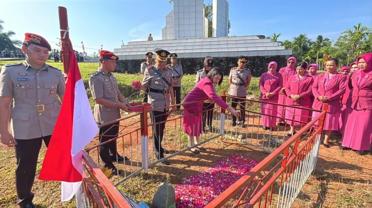Polres Kaur Melaksanakan Ziarah ke Makam Pahlawan