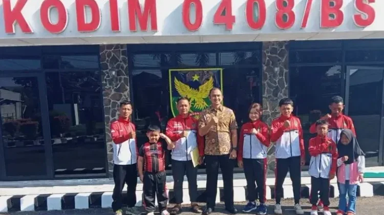Dandim 0408 Bengkulu Selatan Lepas Atlet Silat Kejuaraan Ariska Championship