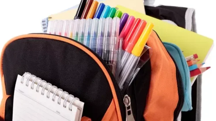Peralatan Sekolah Anak yang Wajib Dipersiapkan