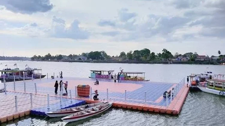 Keindahan Wisata Danau Sipin Jambi