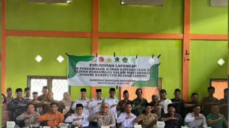 Tim PAKEM Rejang Lebong Perkuat Kerukunan Umat Beragama lewat Kunjungan Lapangan