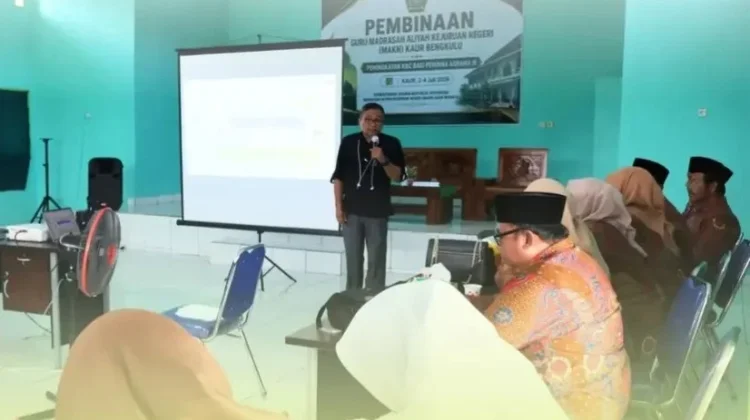 Kemenag Kaur Melaksanakan Pembinaan Peningkatan Guru Pembinaan MAKN