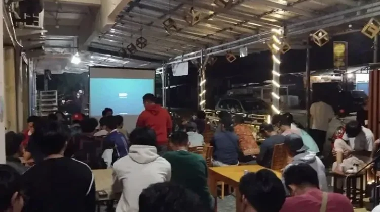 Kodim 0408 Bengkulu Selatan Nobar Pildun Babak Semifinal