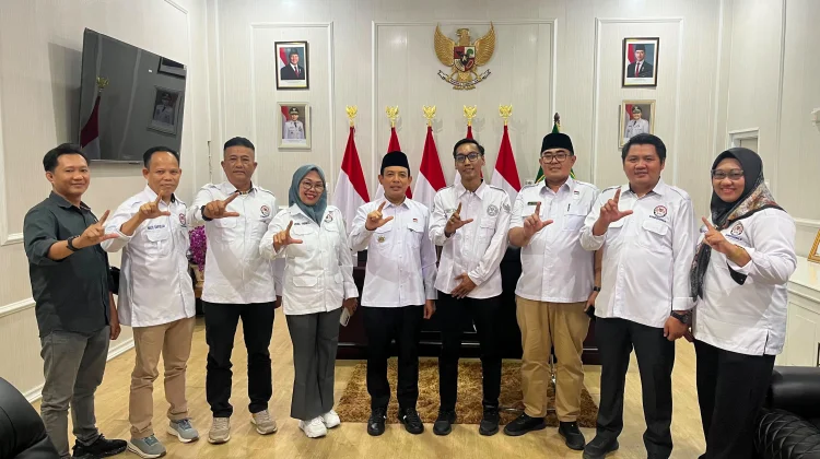 Wali Kota Bengkulu Dukung Jalan Santai KPID, Perkuat Literasi Media di Sekolah