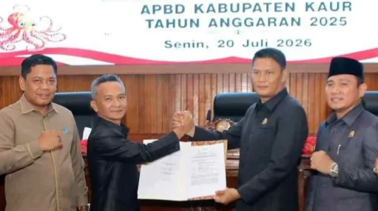 DPRD Kaur Sahkan Raperda LPJ APBD Tahun Anggaran 2025