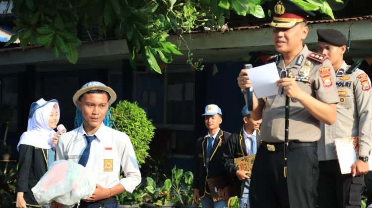Police Go To School, Kapolres Kaur Edukasi Siswa SMAN 1