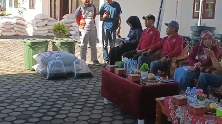 Pemkab Bengkulu Selatan Salurkan Bantuan Budikdamber
