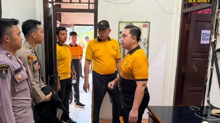 Kapolres Bengkulu Selatan Sidak Pelayanan SPKT dan Call Center