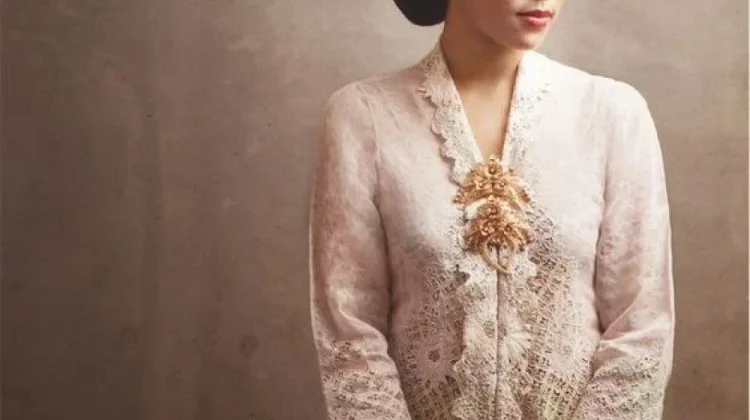 Kebaya Tradisional dan Modern, Ciri Khas Berbeda Tetap Menjaga Warisan Budaya