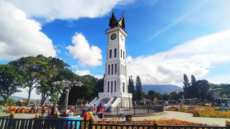 Lima Menara Jam Bersejarah yang Menjadi Ikon Dunia