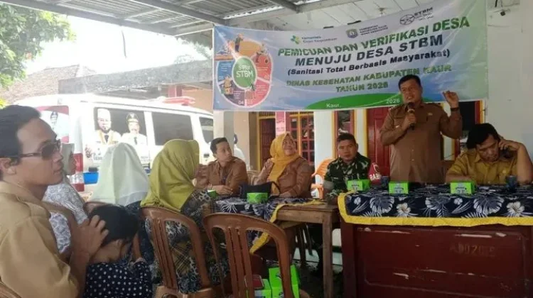 Babinsa Koramil Kaur Utara Hadiri Giat Desa Bersih Sanitasi