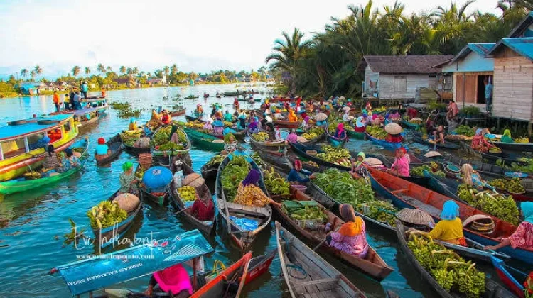 Wisata Pasar Terapung Lok Baintan Kalimantan Selatan
