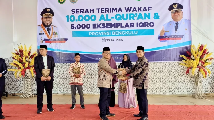 Ponpes Al-Quraniyah Manna Terima Ribuan Wakaf Al-Qur’an dan Iqro
