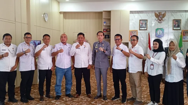 Bupati Kaur Terima Audiensi Dinas UMKM Matangkan Gebyar Merah Putih di Kaur