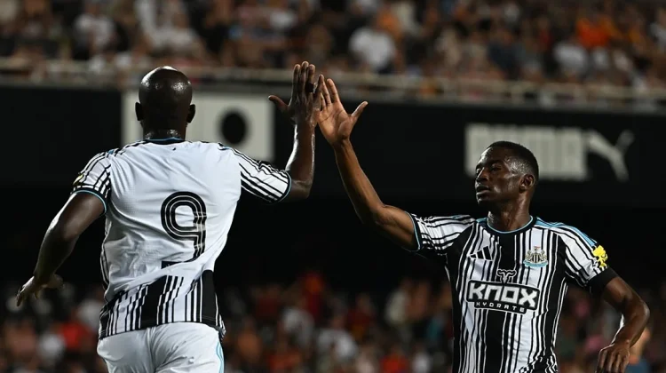 Newcastle Tundukan Valencia 2-1 di Pertandingan Persahabatan Antar Klub 2026