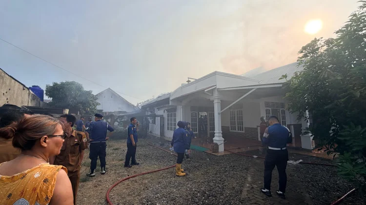 Kebakaran Rumah Warga Terjadi di Jalan Veteran Kota Bengkulu