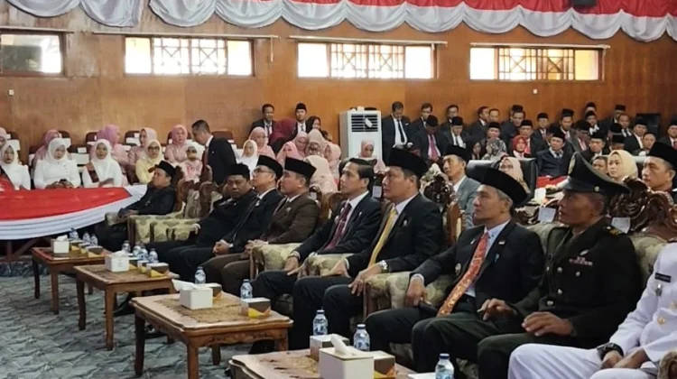Bupati dan Jajaran Hadiri Paripurna DPRD, Dengarkan Pidato Kenegaraan Presiden