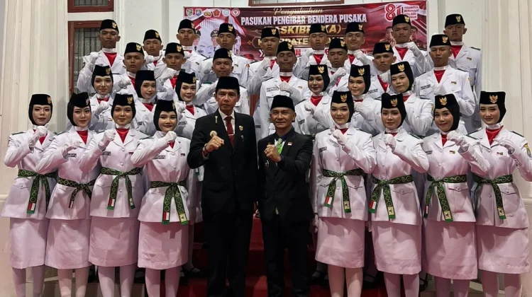 Jelang Upacara HUT RI Bupati Kaur Pesan Paskibraka Jaga Kesehatan dan Percaya Diri