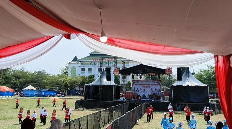 Ratusan Pelajar SD Kaur Ikuti Lomba Senam