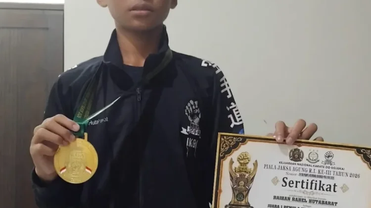 Sabet Juara I dan Best of the Best, Raihan Jadi Kebanggaan SMPN 4 Bengkulu