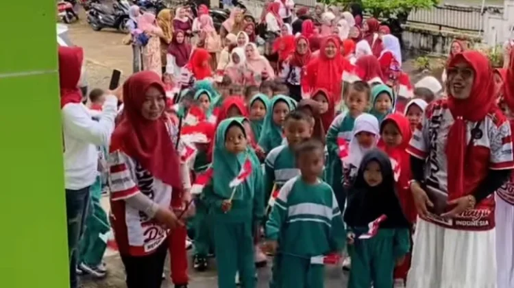 TK Negeri 19 Pino Kunjungi Perpustakaan Upaya Tingkatkan Literasi Siswa
