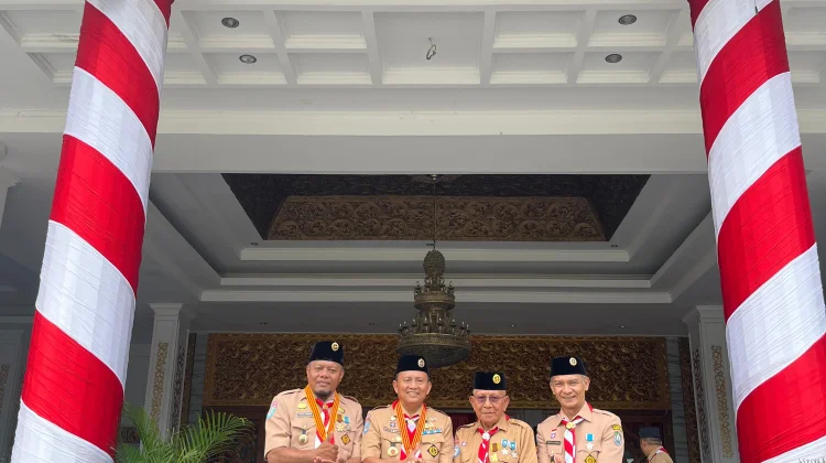 Momentum Hari Pramuka Pengurus Kwarcab Dapat Penghargaan