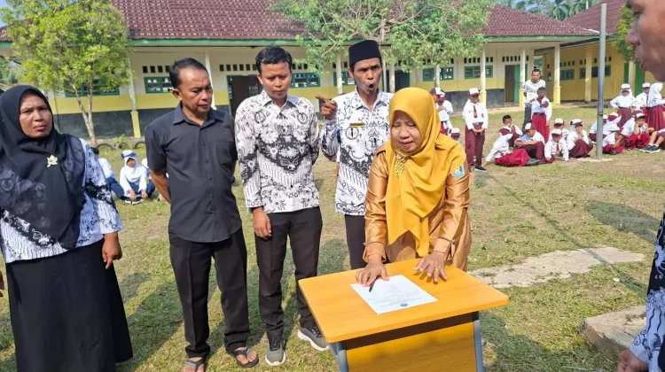 Dispendikbud Kaur Sosialisasikan Sekolah Aman Nyaman